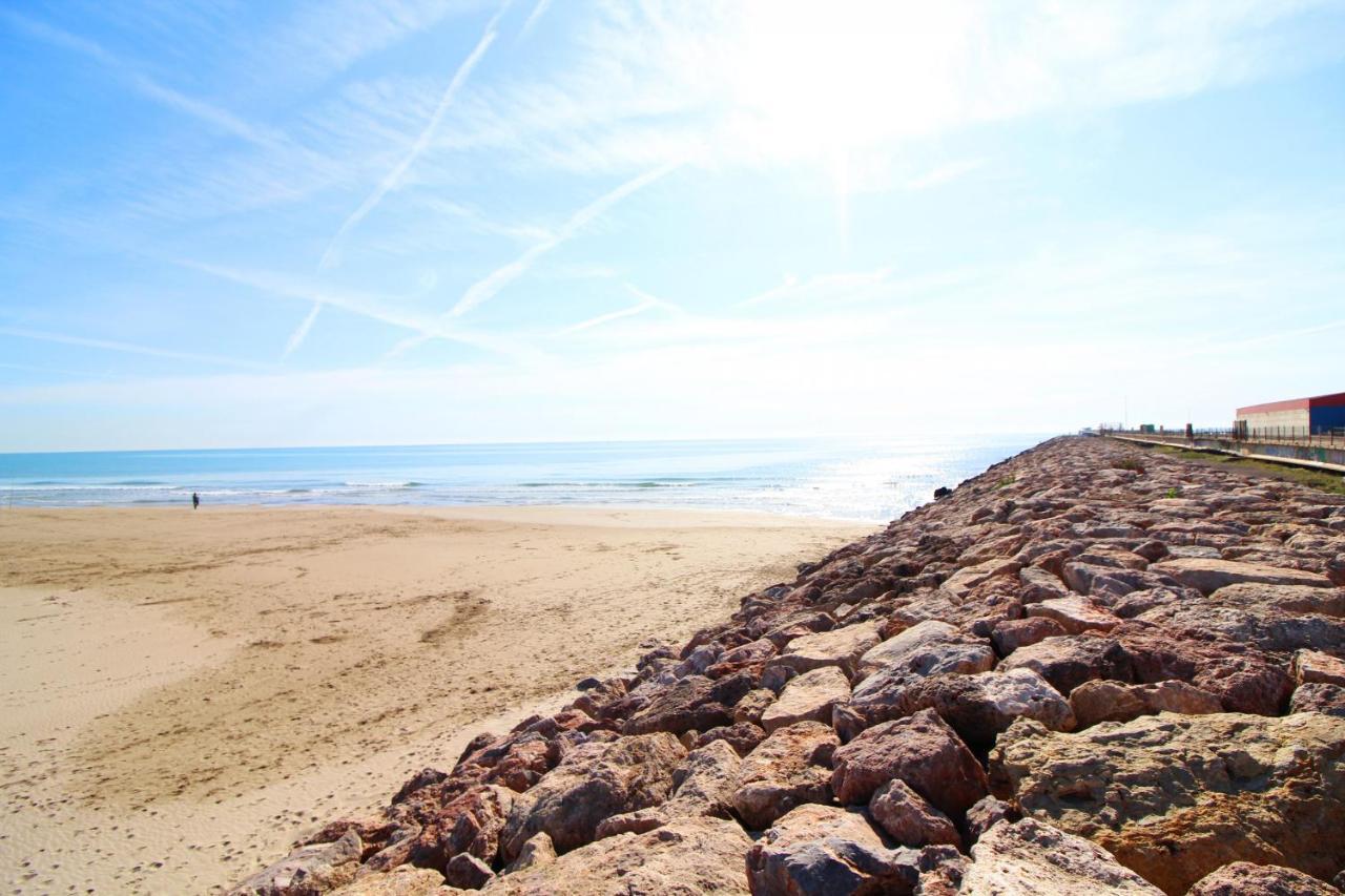 Global Properties, Apartamento Con 2 Habitaciones Y Perfecta Ubicacion En La Playa Sagunto Kültér fotó